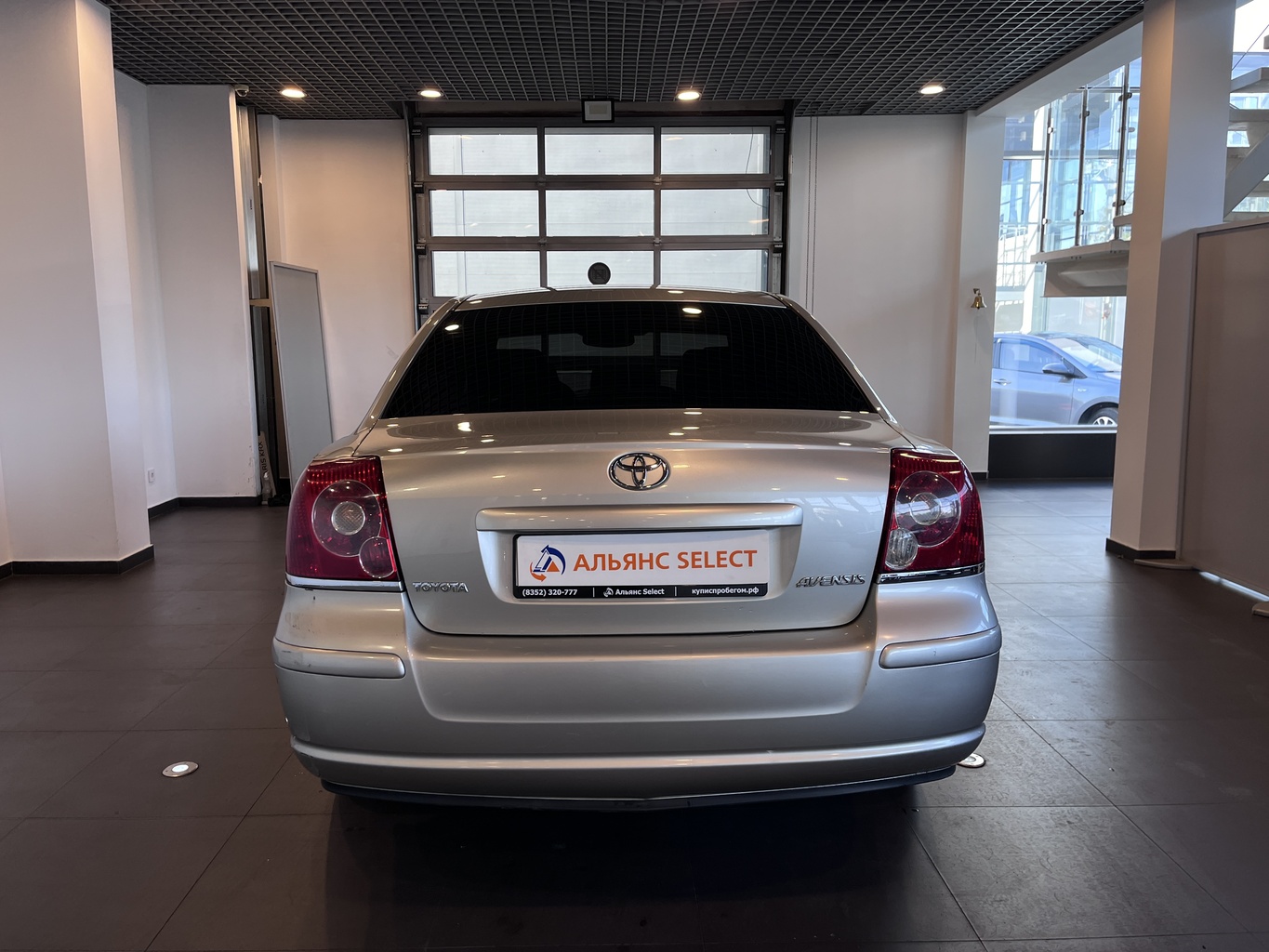 TOYOTA AVENSIS