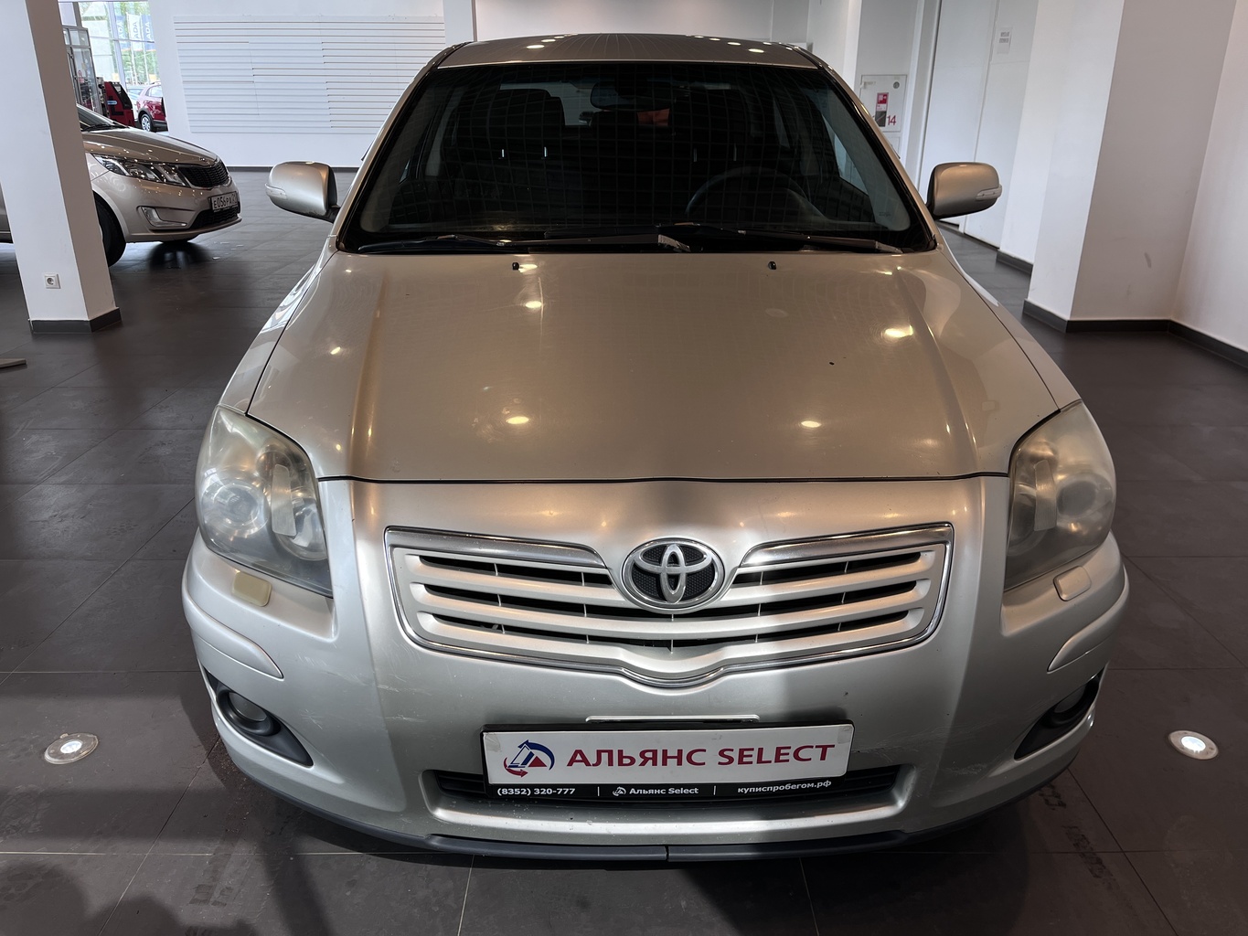 TOYOTA AVENSIS