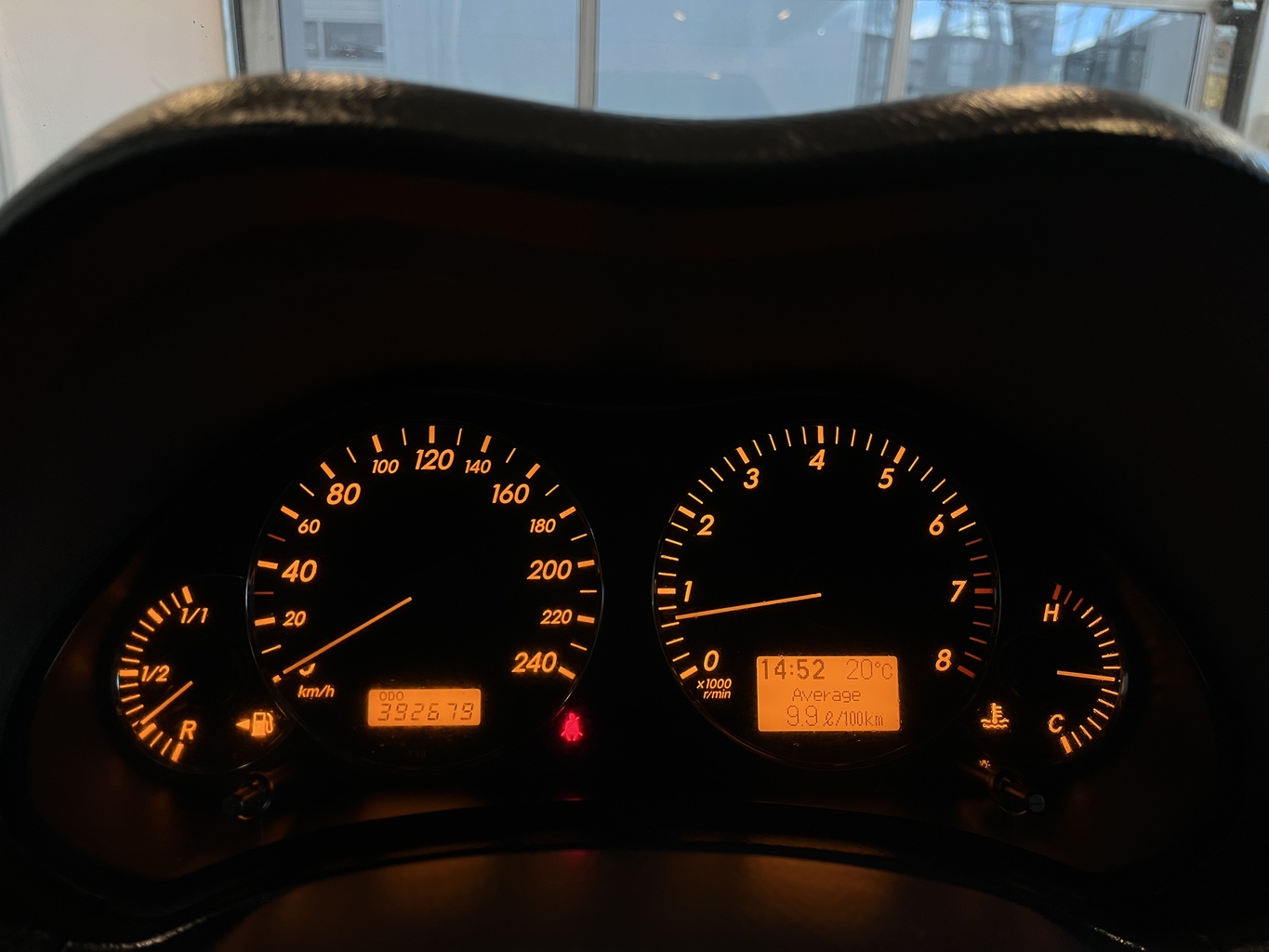 TOYOTA AVENSIS