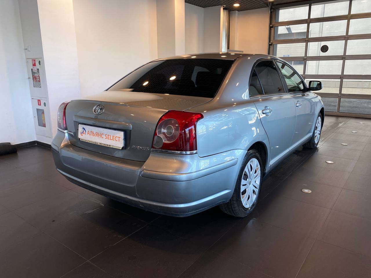 TOYOTA AVENSIS