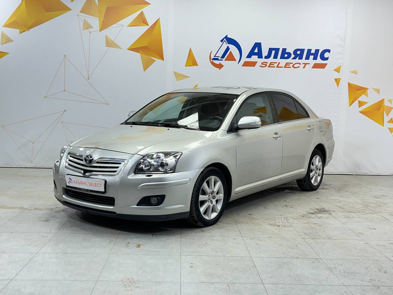 TOYOTA AVENSIS