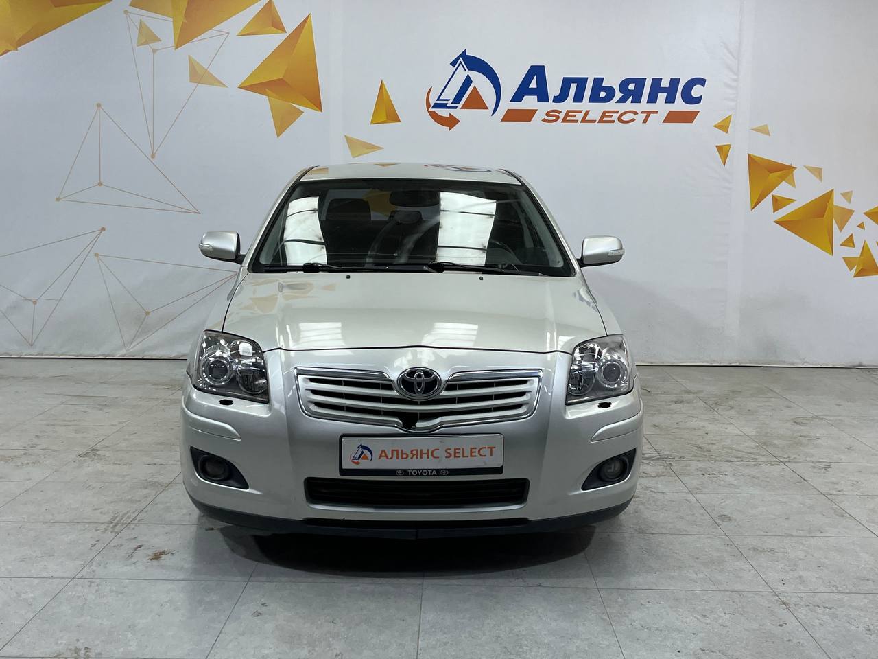 TOYOTA AVENSIS