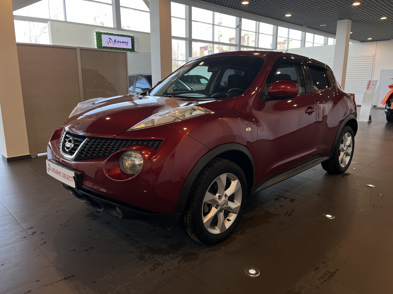 NISSAN JUKE
