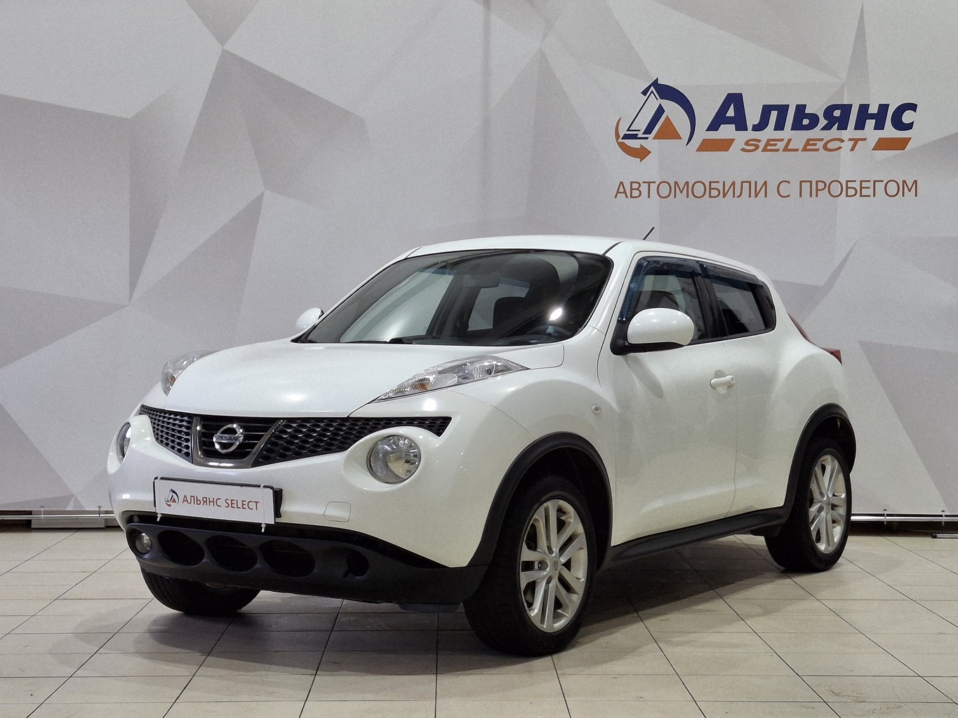 NISSAN JUKE