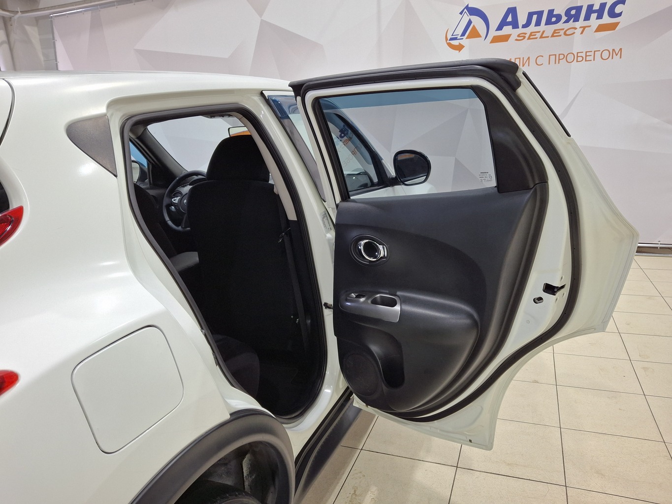 NISSAN JUKE