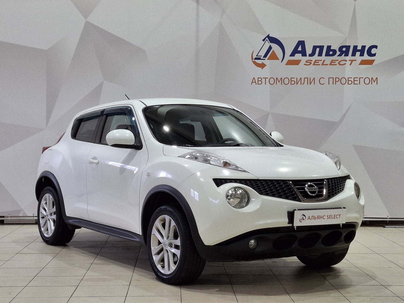 NISSAN JUKE