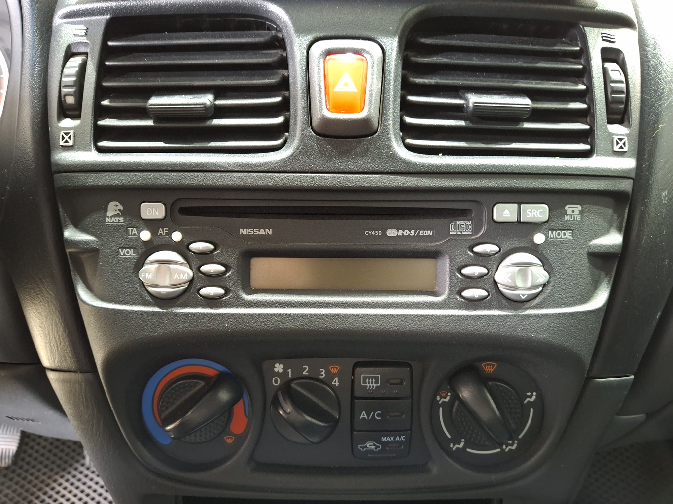 NISSAN ALMERA