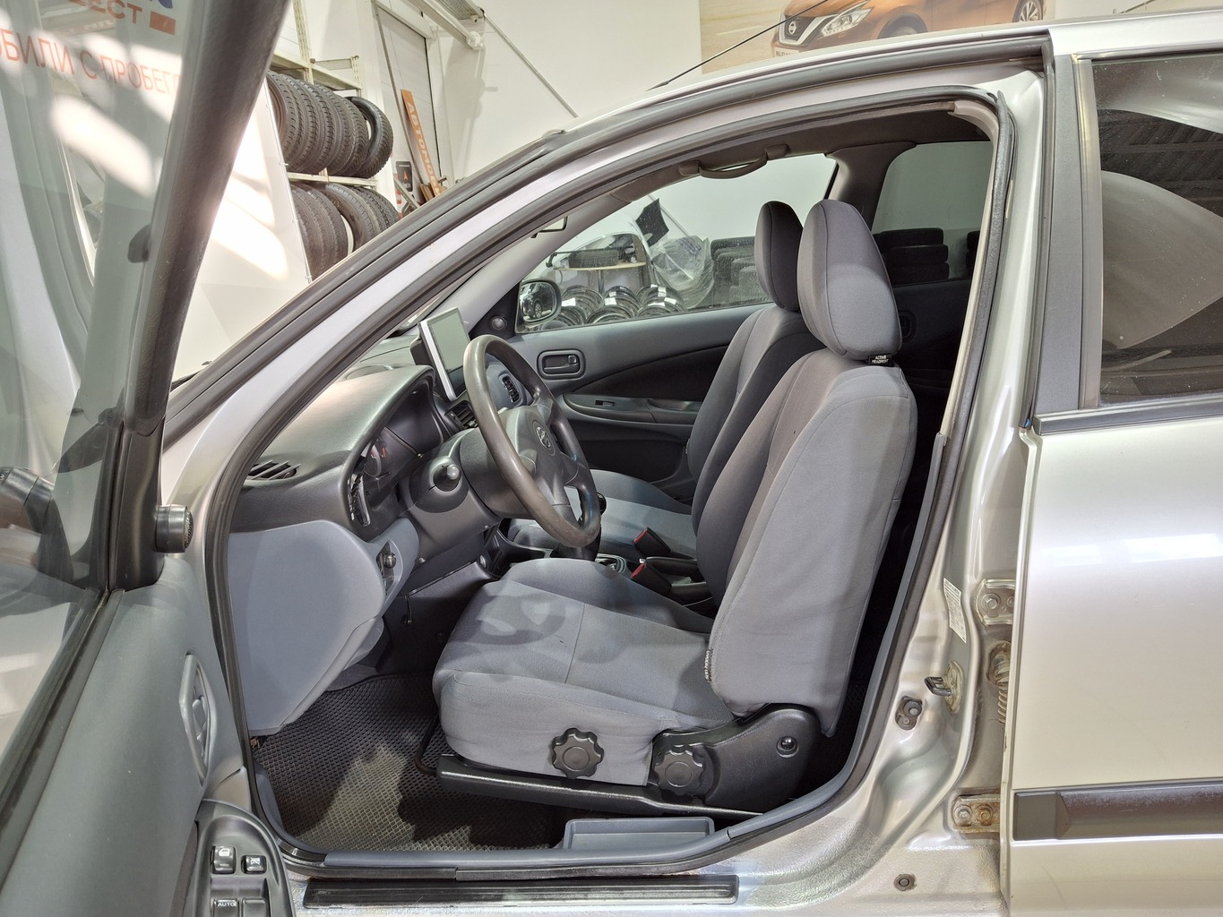 NISSAN ALMERA
