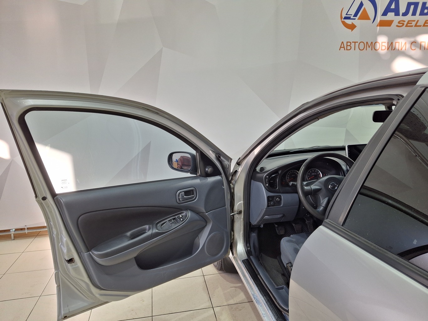 NISSAN ALMERA