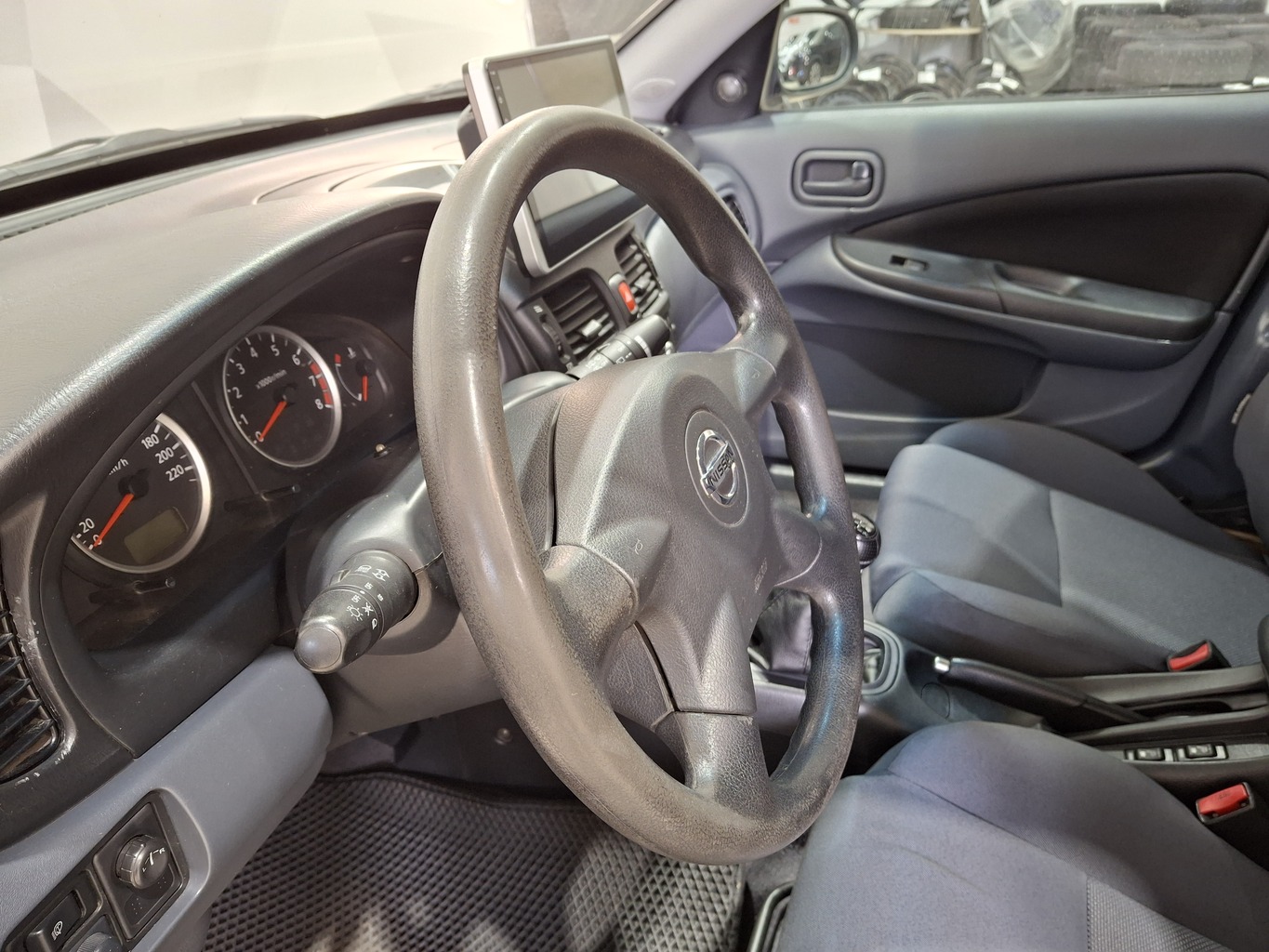 NISSAN ALMERA