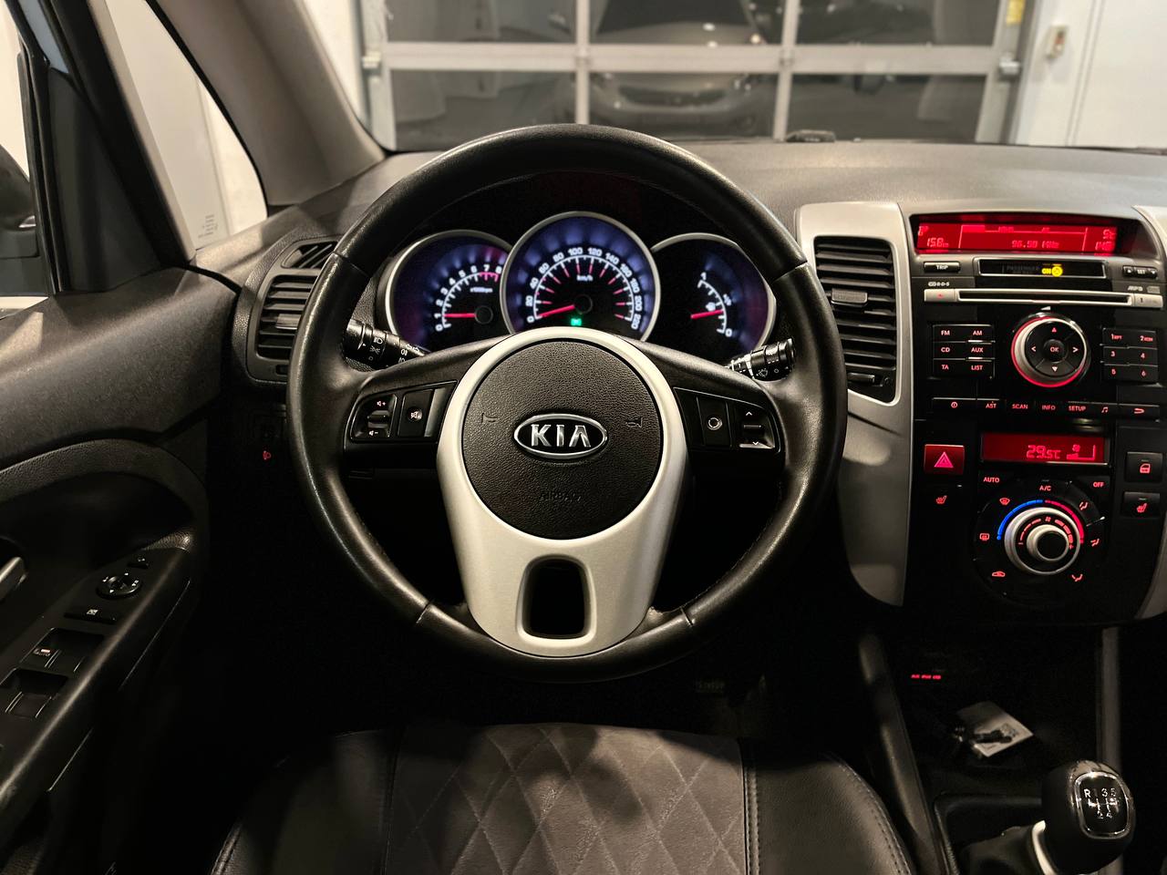 KIA VENGA