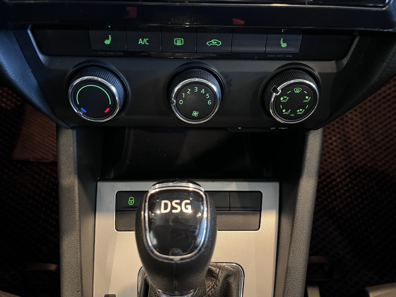 SKODA OKTAVIA