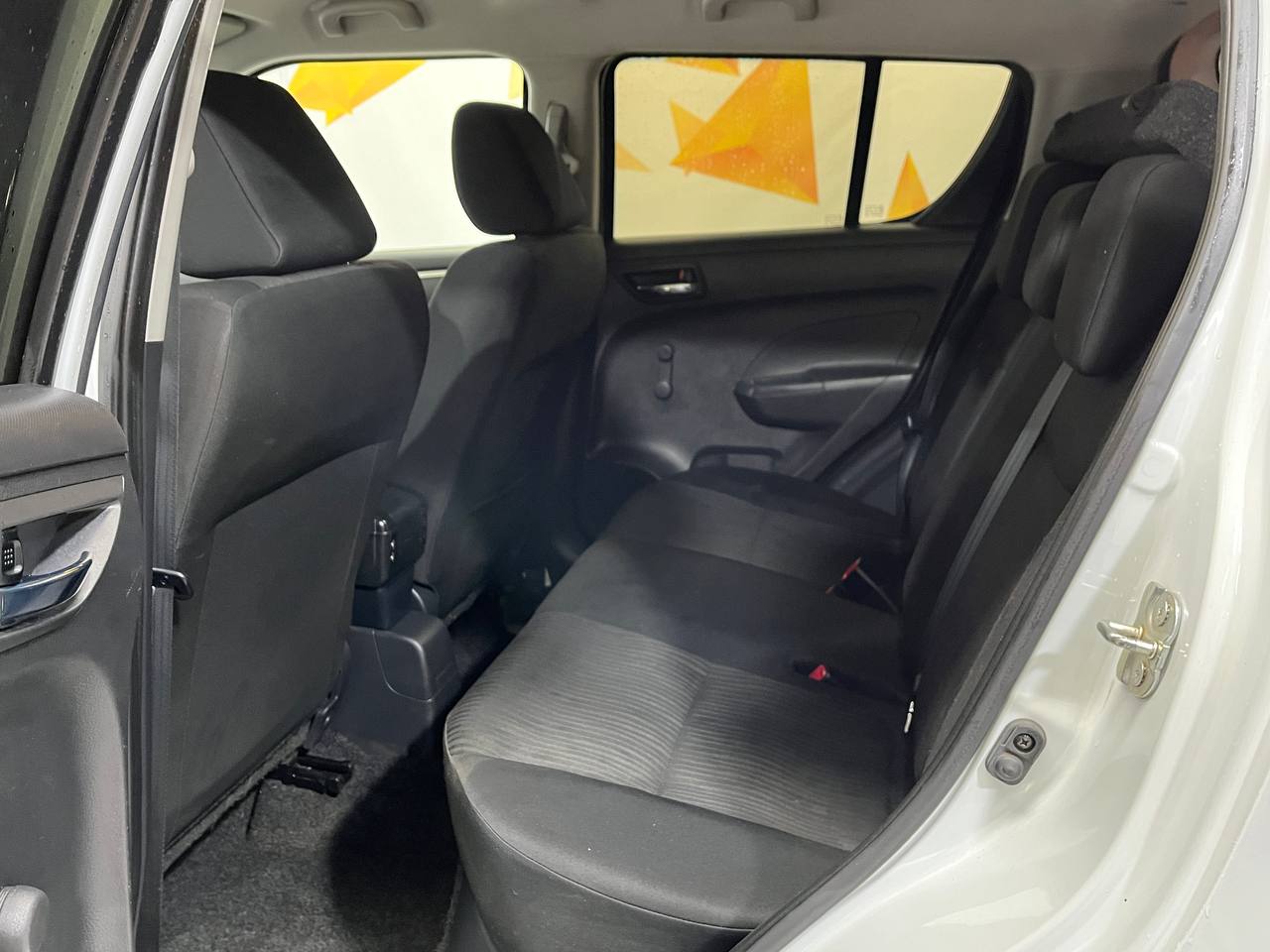 SUZUKI SWIFT