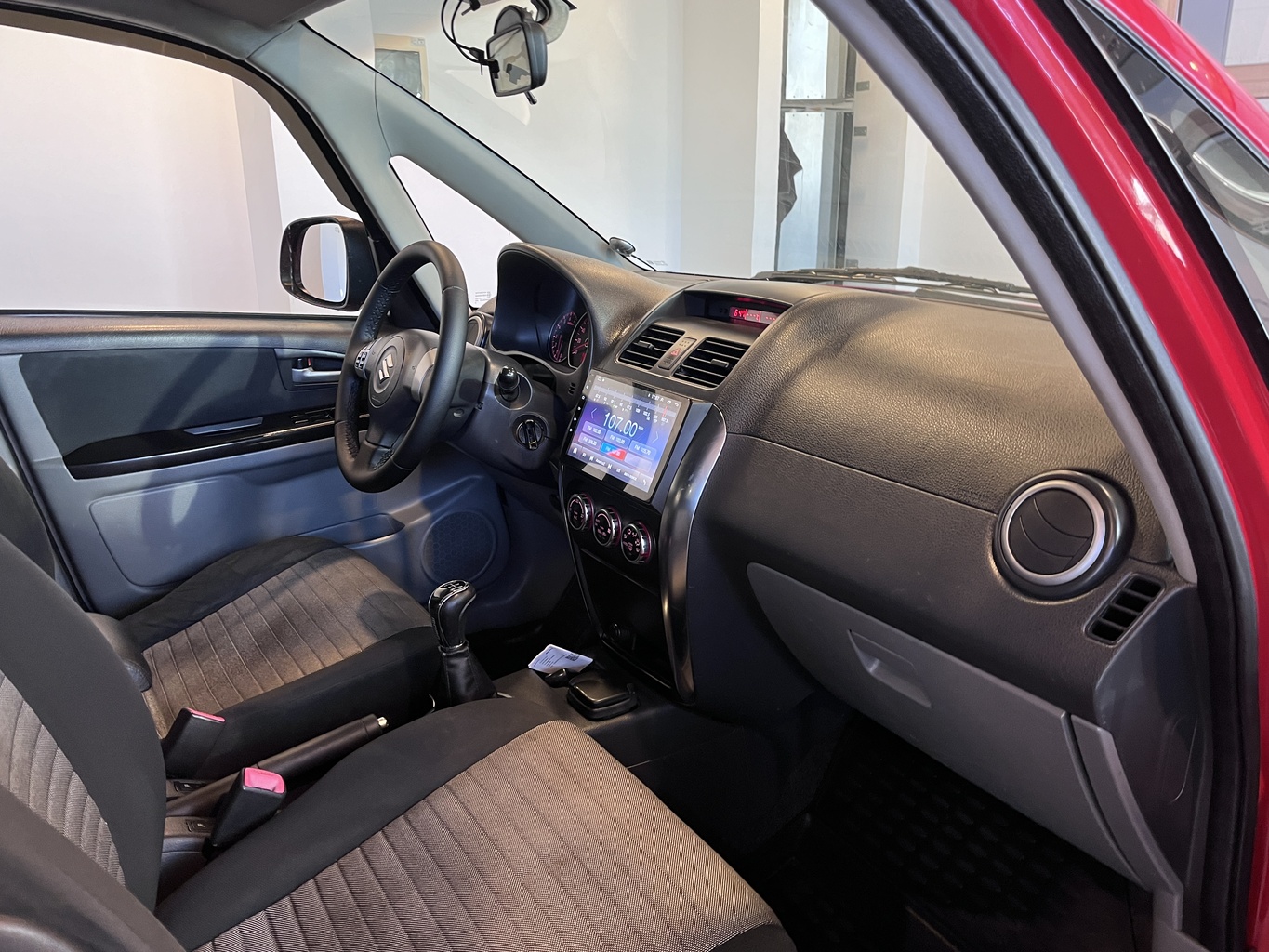 SUZUKI SX4