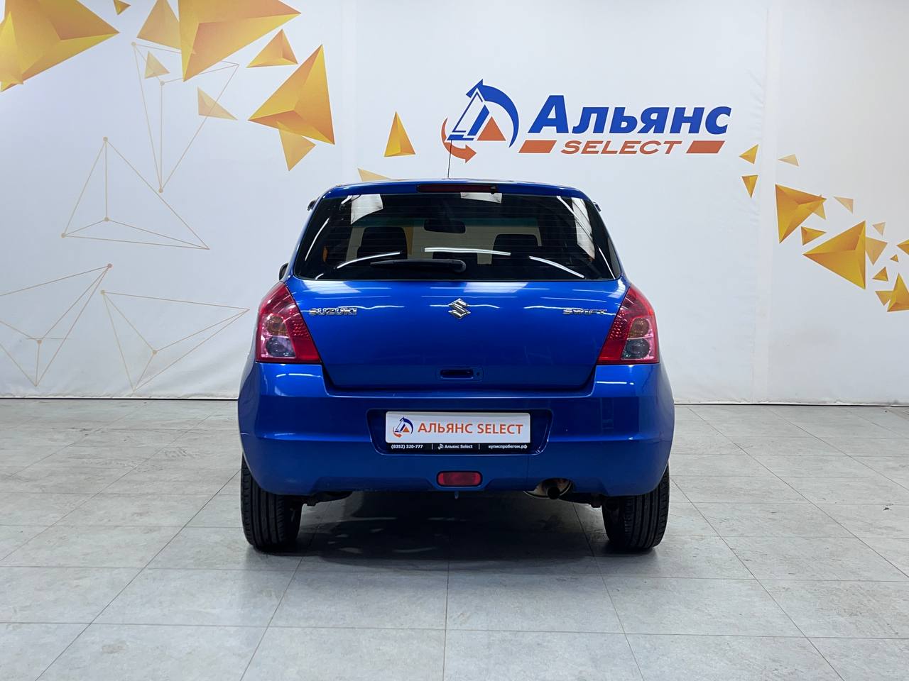 SUZUKI SWIFT
