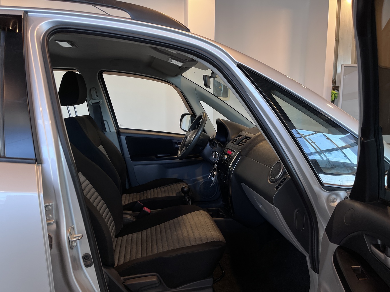 SUZUKI SX4