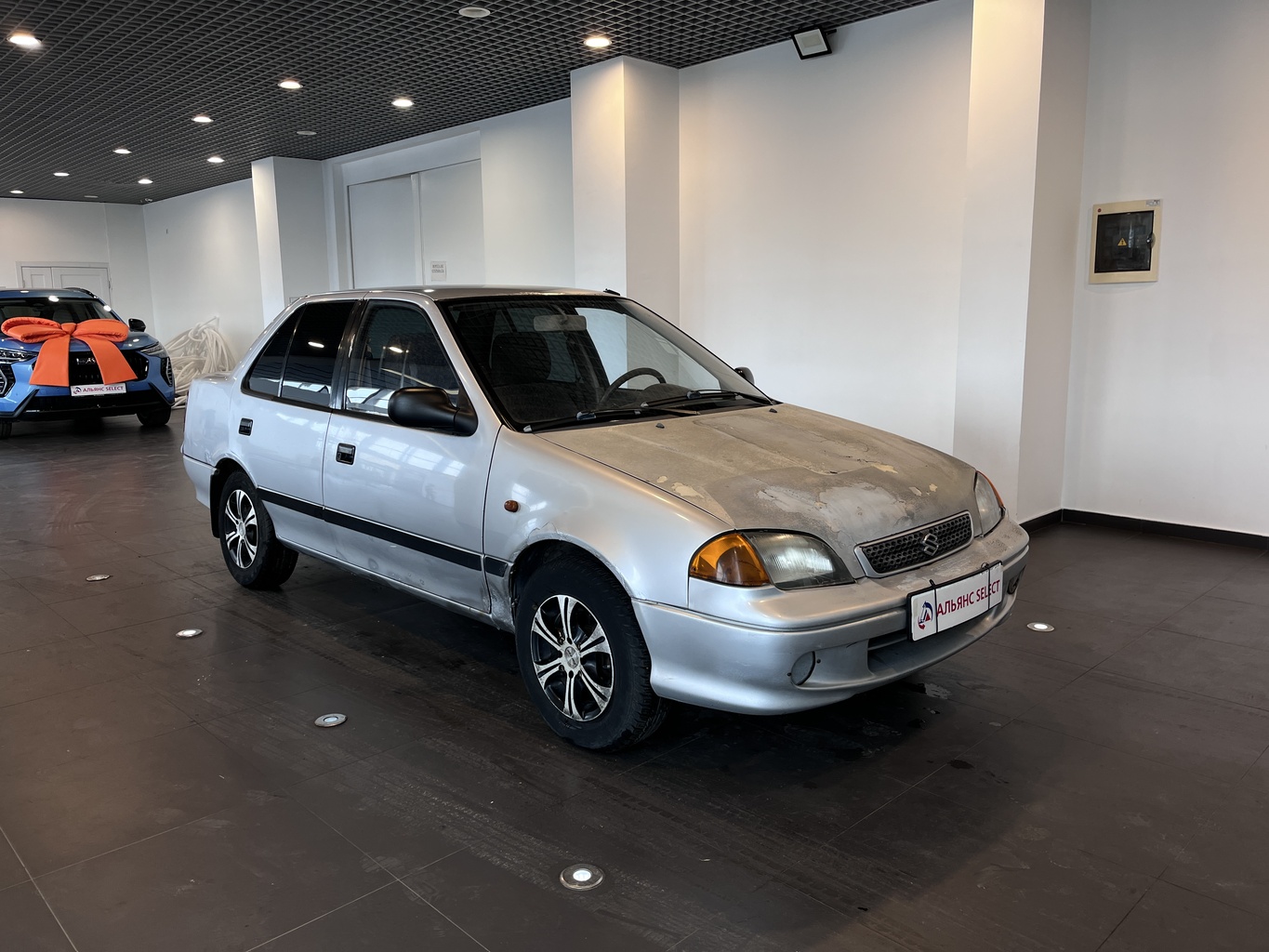 SUZUKI SWIFT
