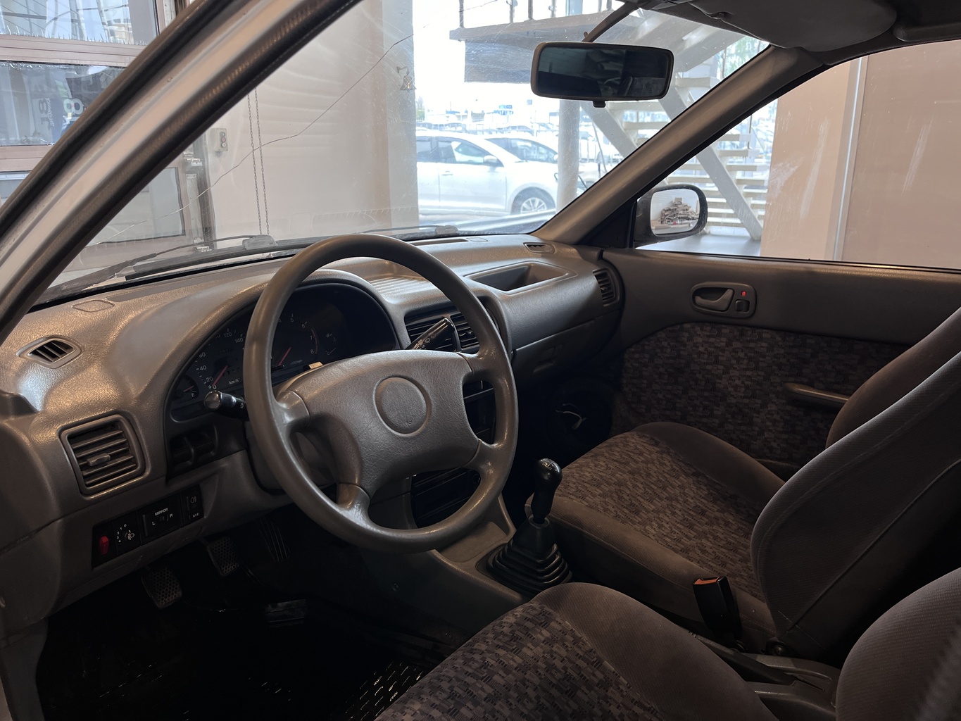 SUZUKI SWIFT