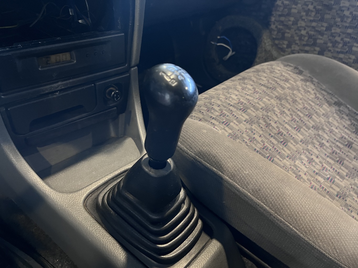 SUZUKI SWIFT