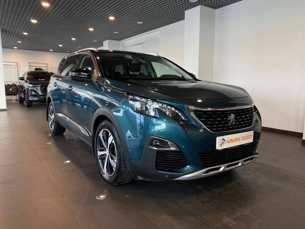 PEUGEOT 5008