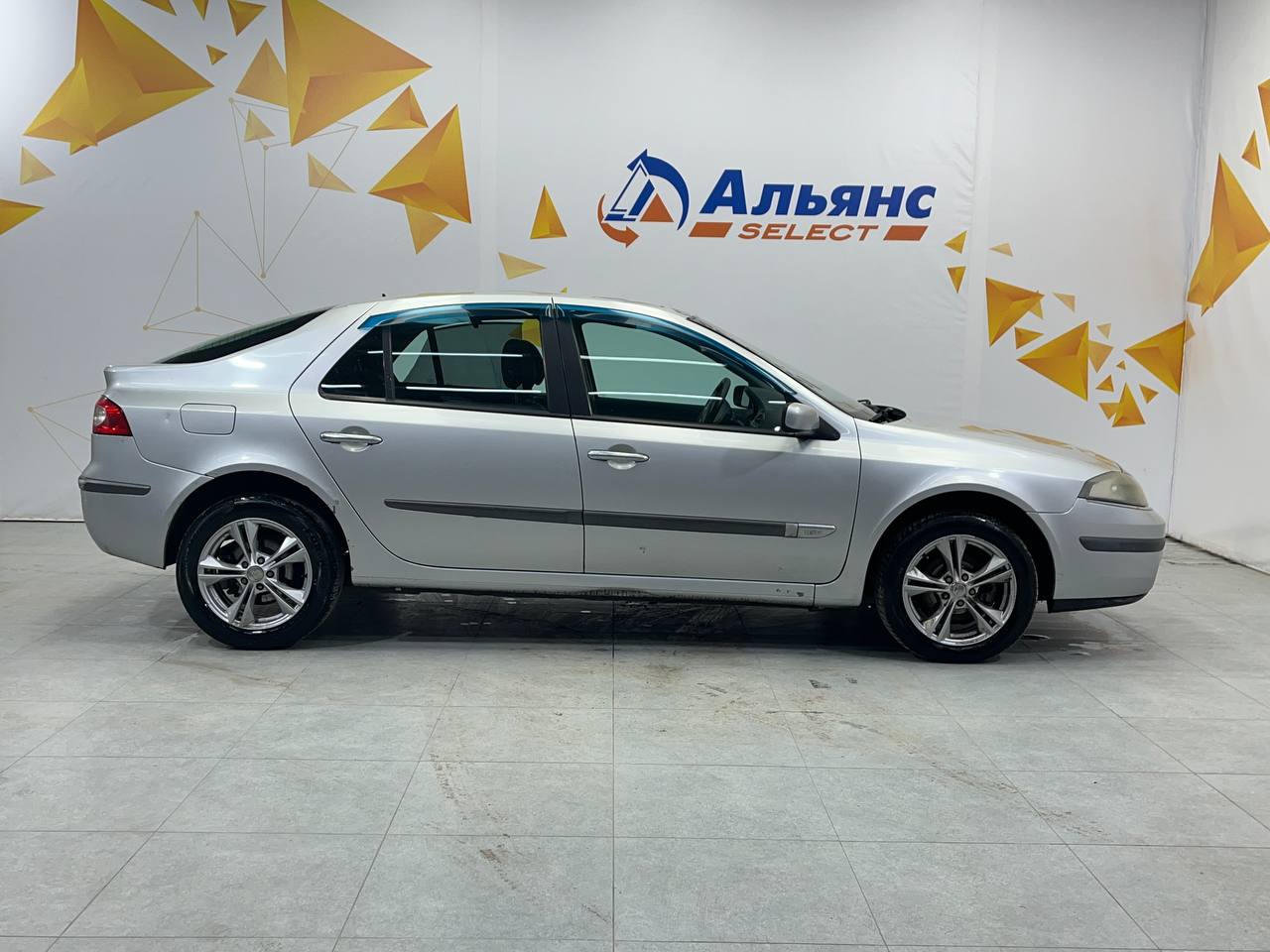 RENAULT LAGUNA