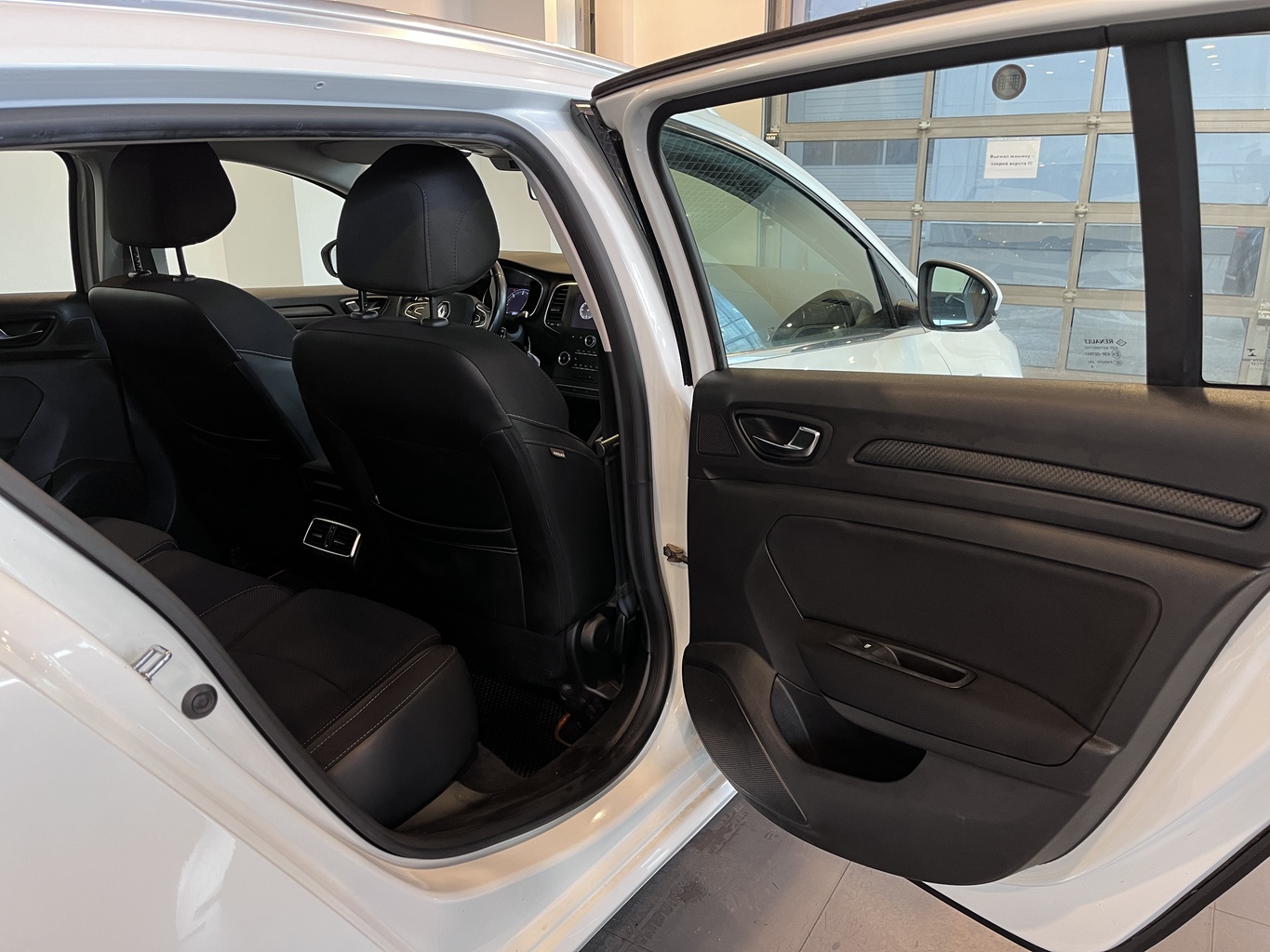 RENAULT MEGANE