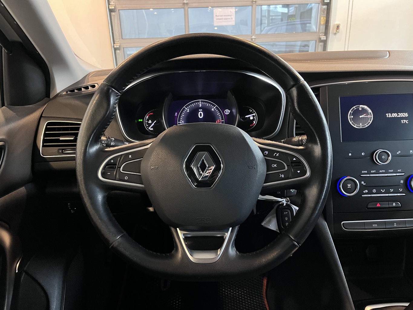 RENAULT MEGANE
