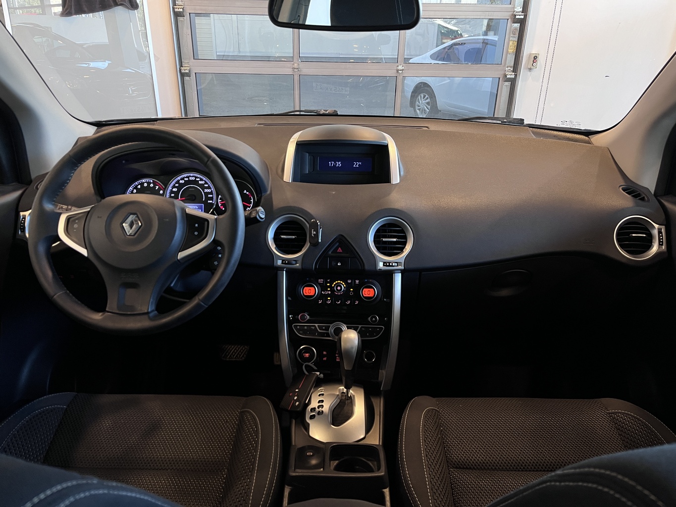 RENAULT KOLEOS