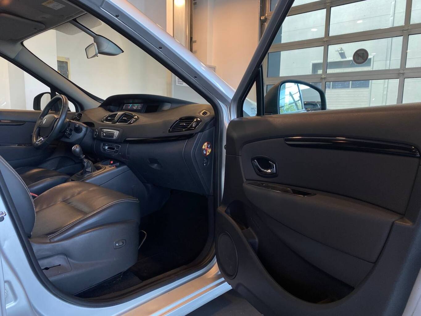 RENAULT SCENIC