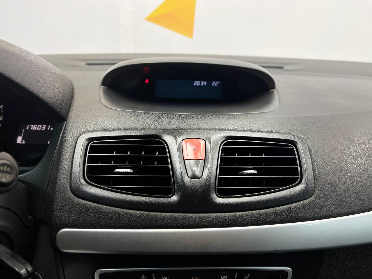 RENAULT FLUENCE