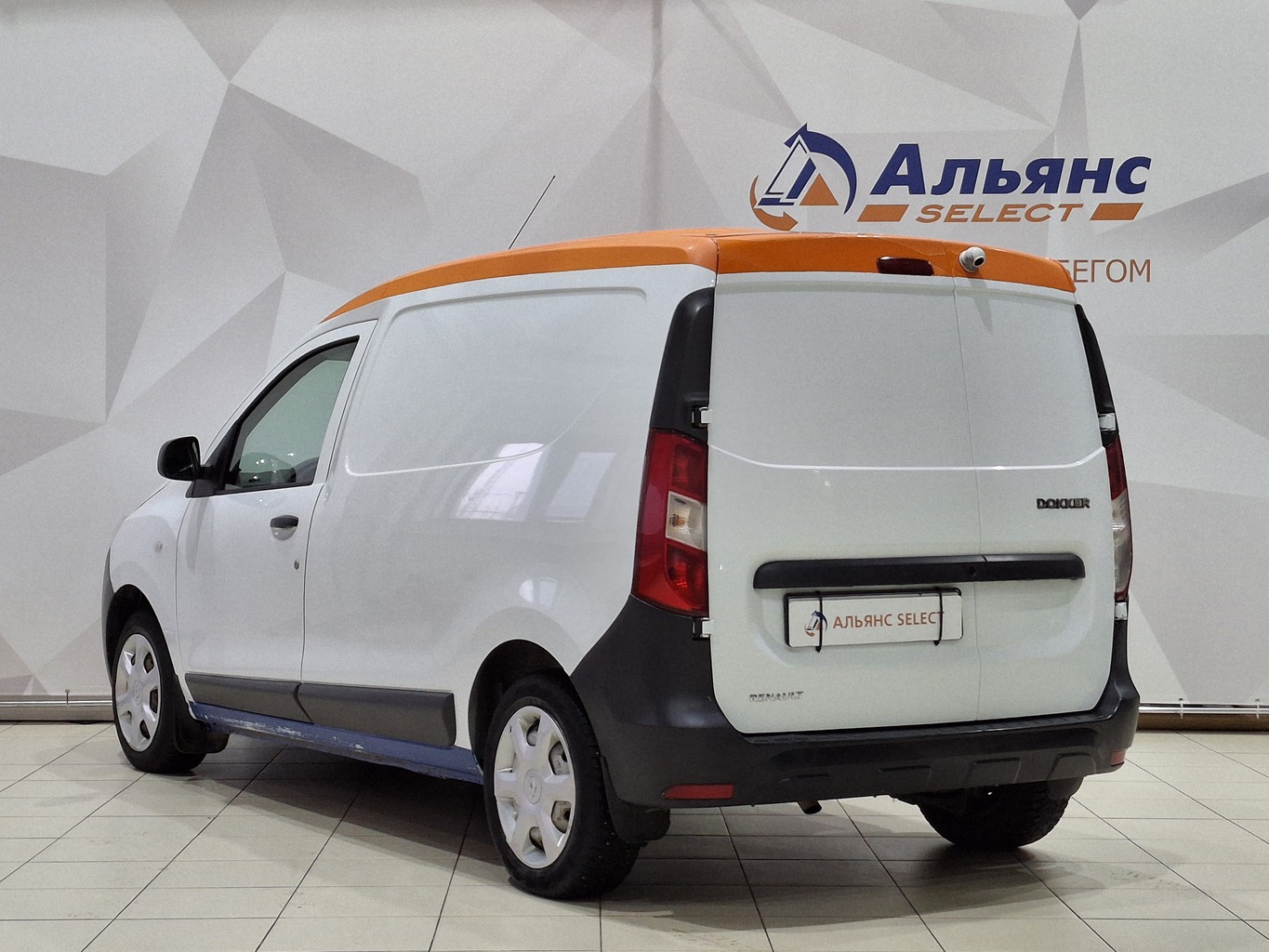 RENAULT DOKKER
