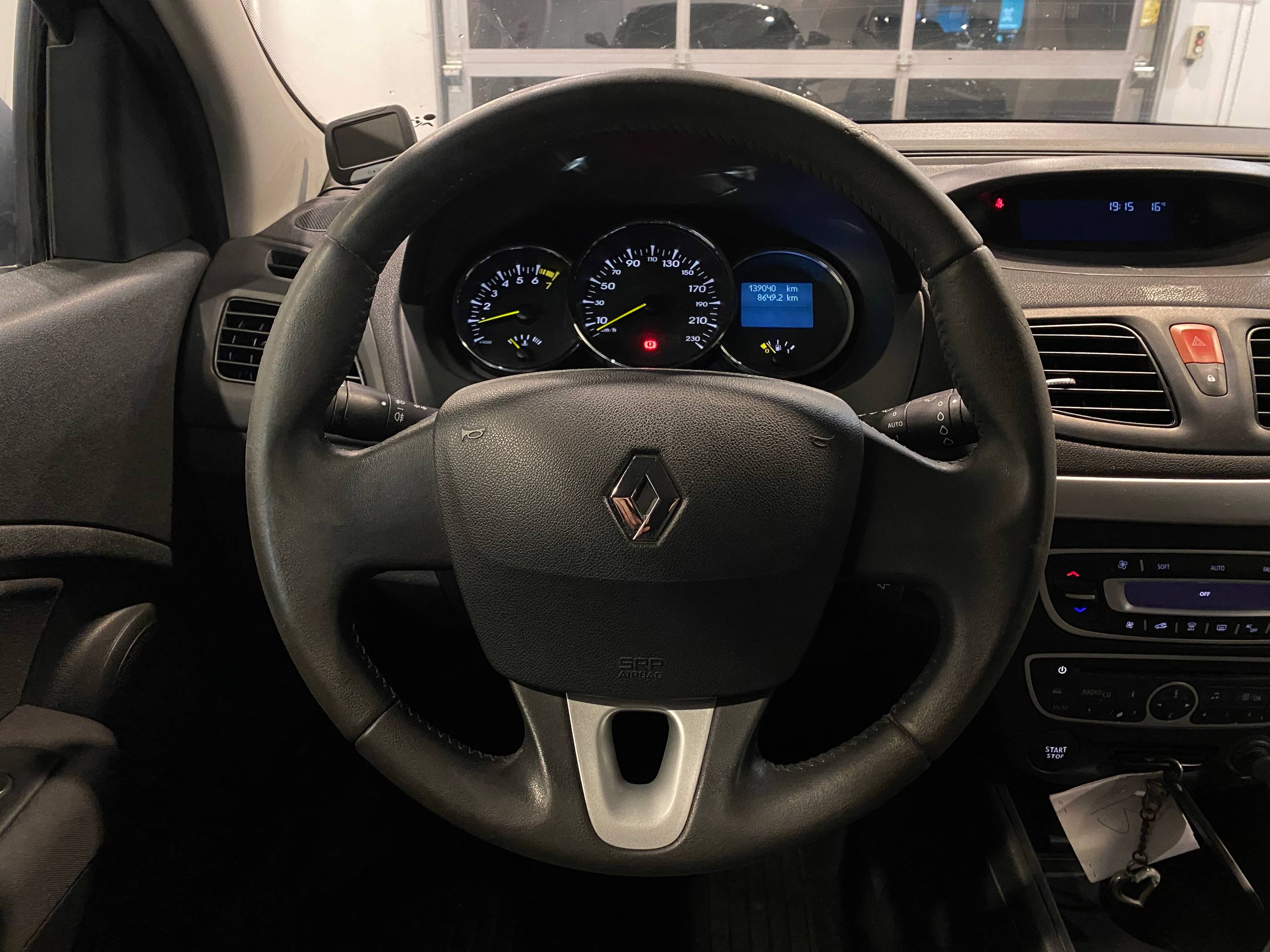 RENAULT MEGANE