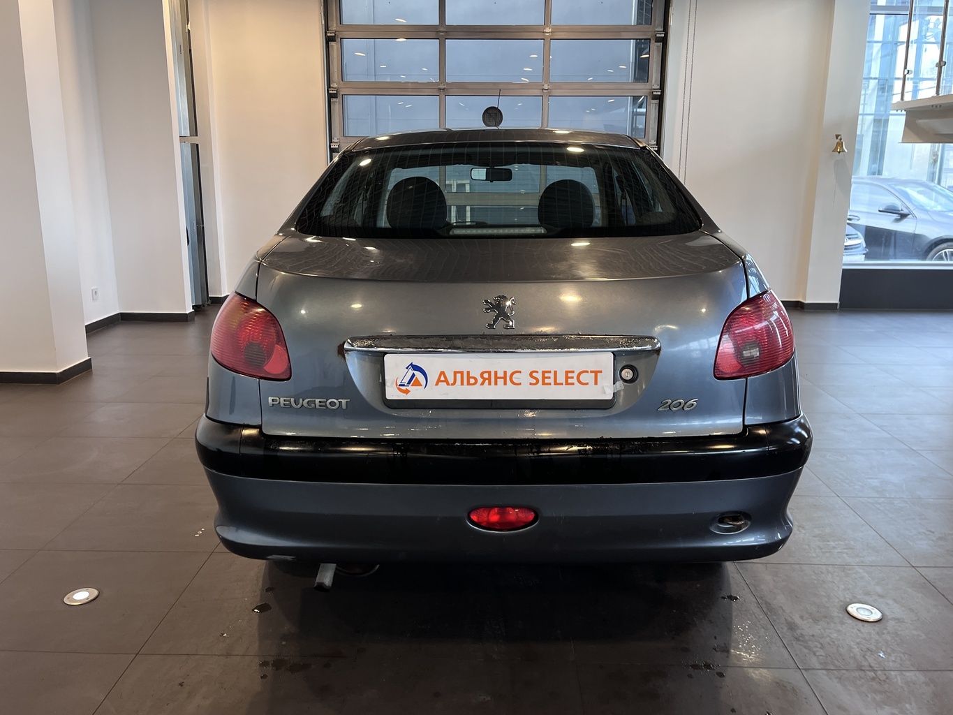 PEUGEOT 206