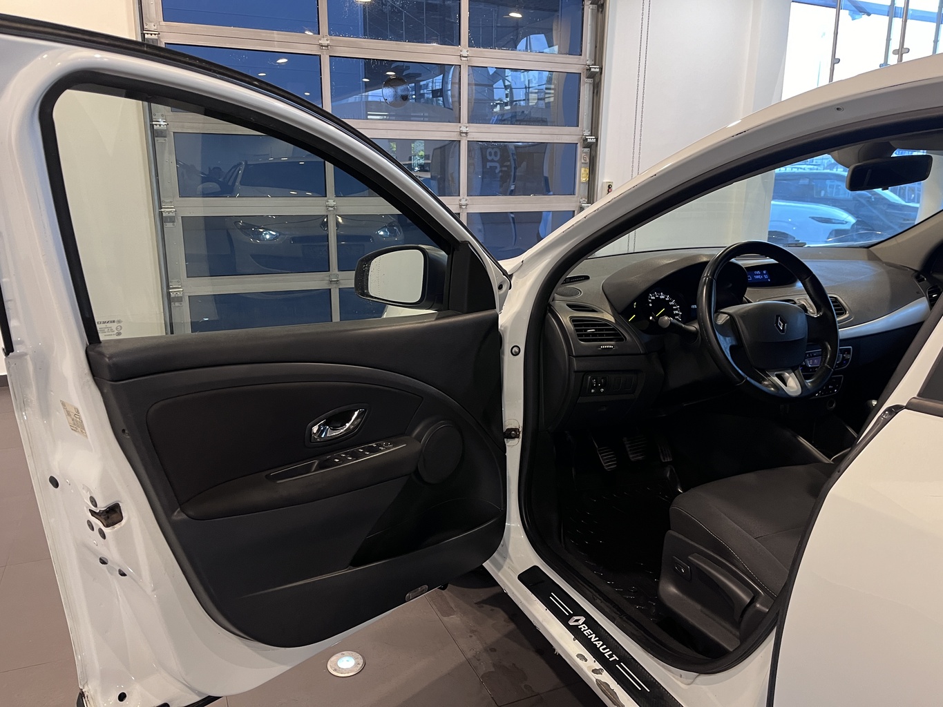 RENAULT FLUENCE