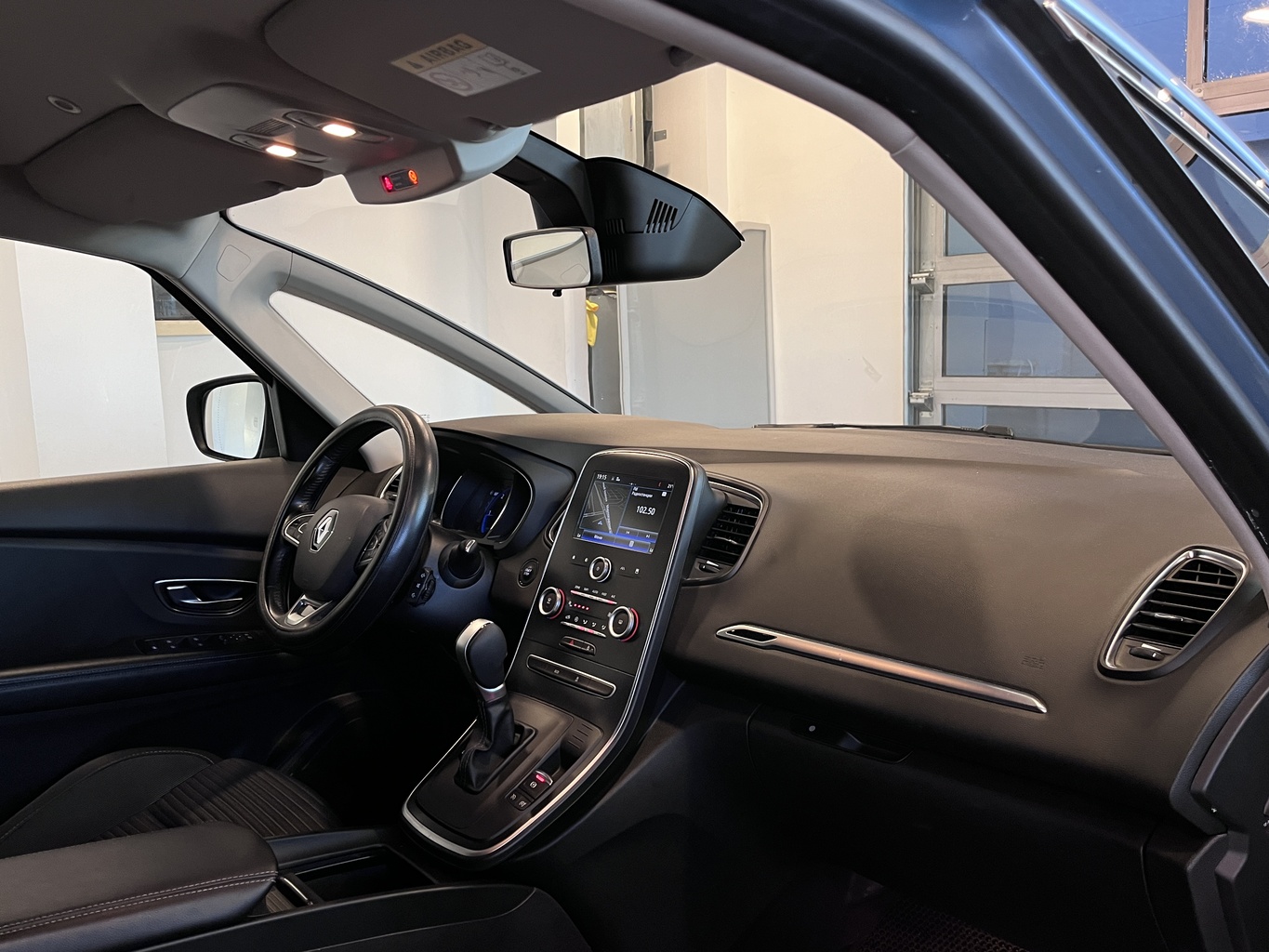 RENAULT SCENIC