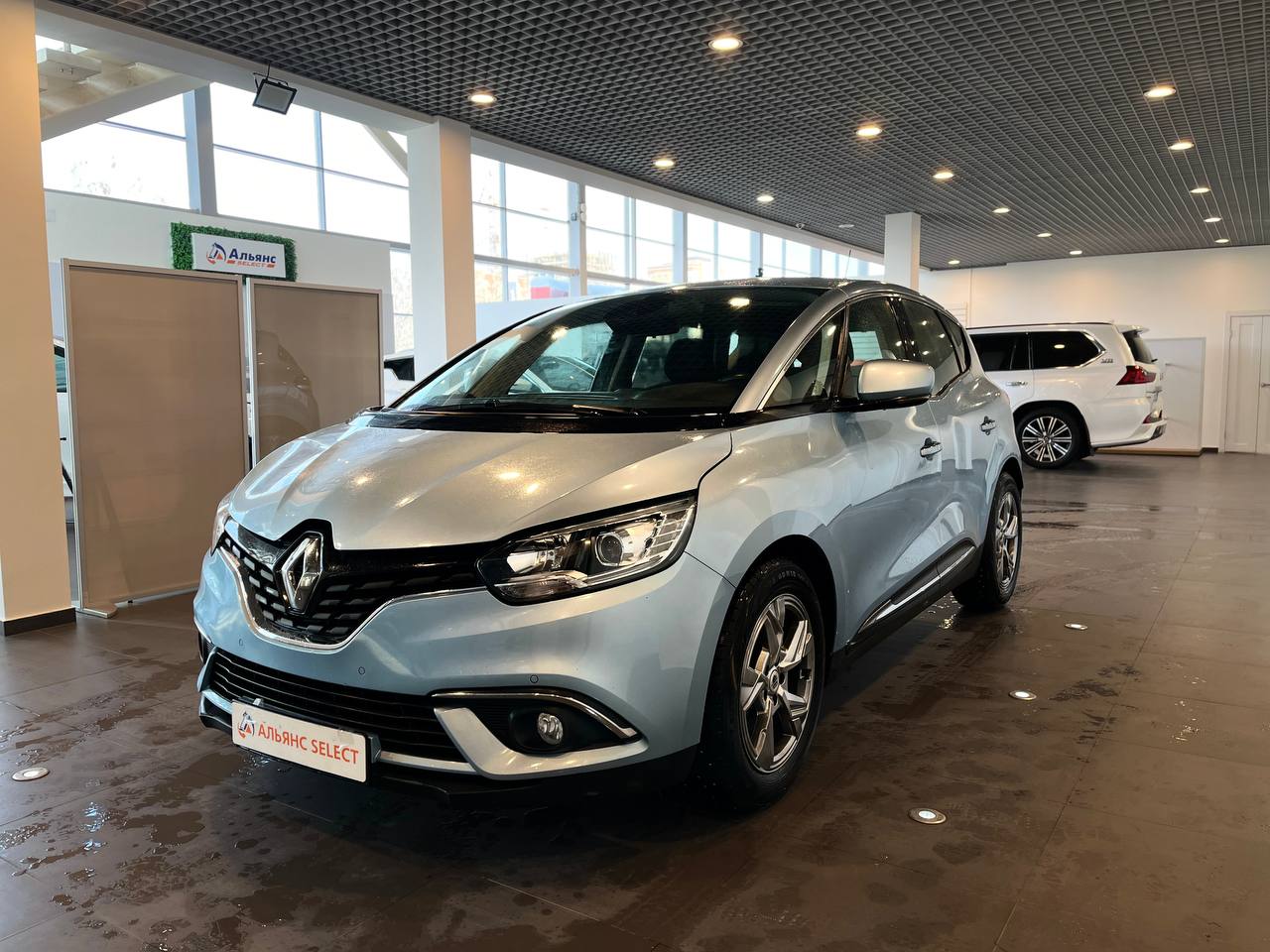 RENAULT SCENIC