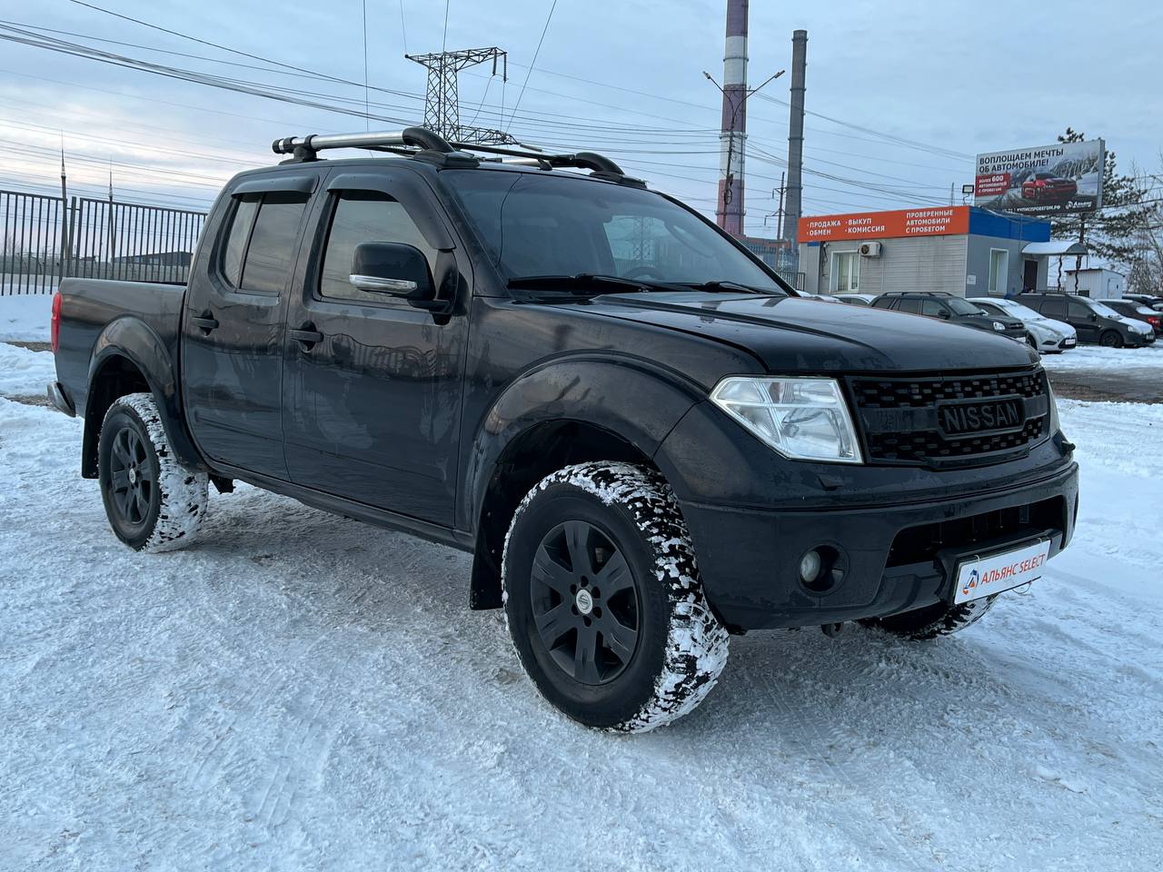 NISSAN NAVARA