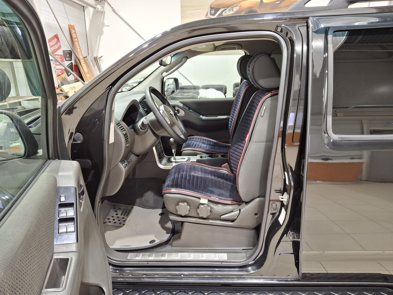 NISSAN PATHFINDER