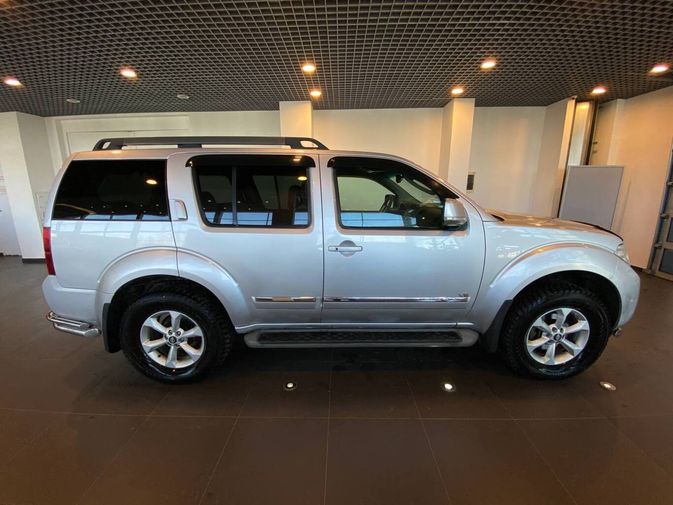 NISSAN PATHFINDER