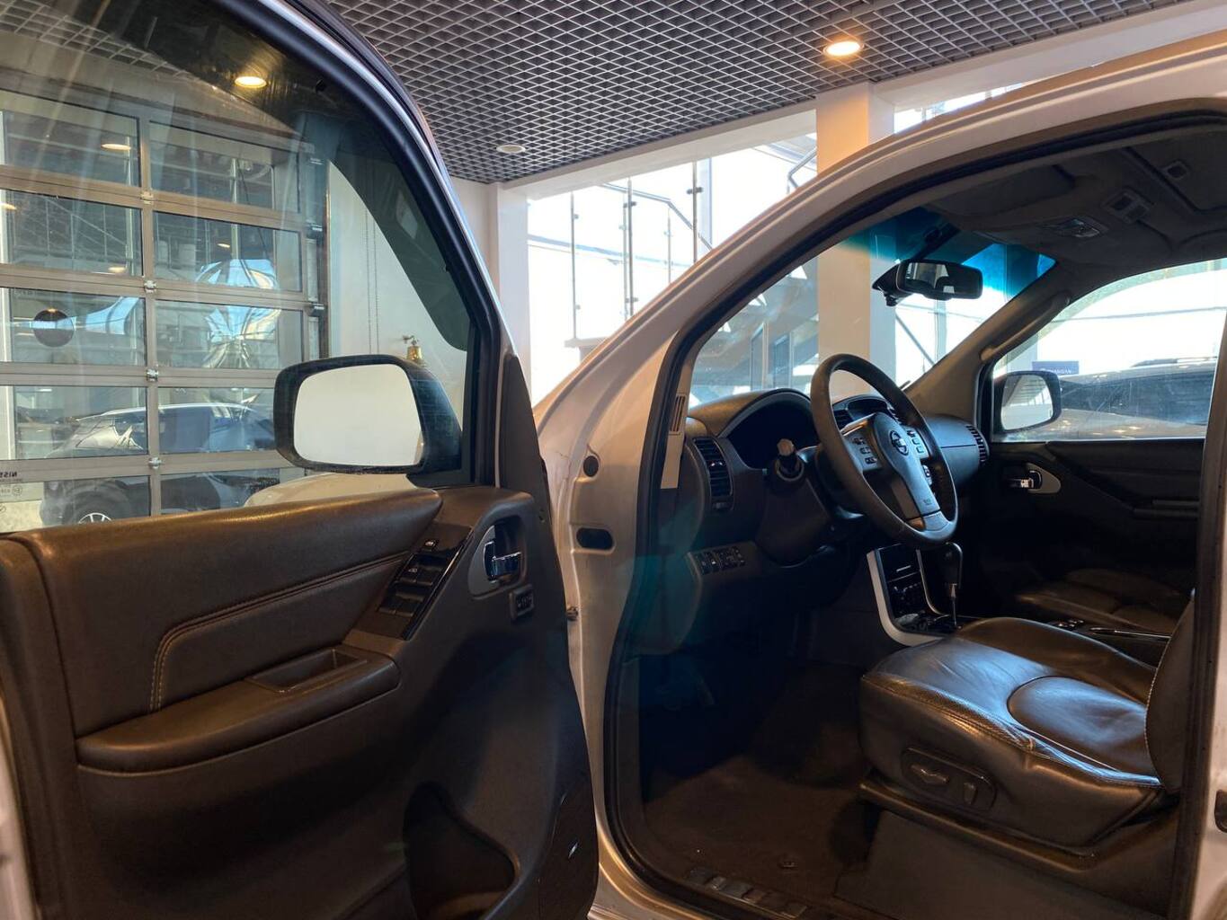NISSAN PATHFINDER