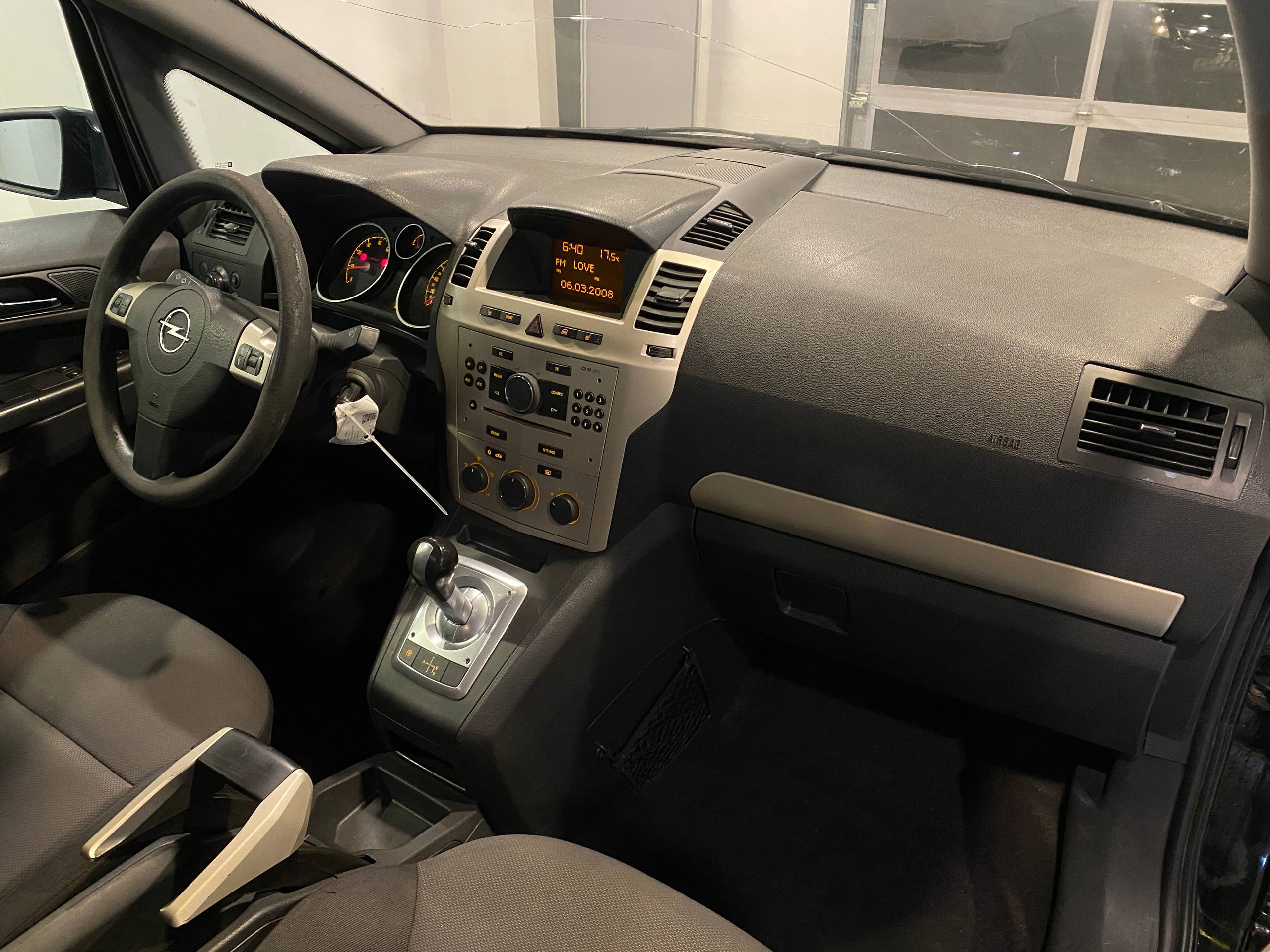 OPEL ZAFIRA
