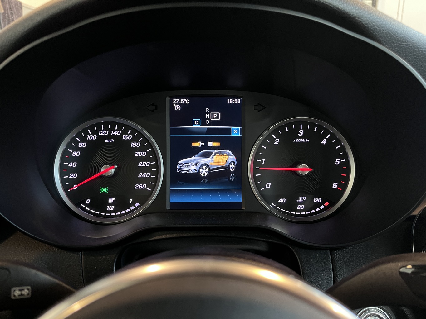 MERCEDES-BENZ GLC