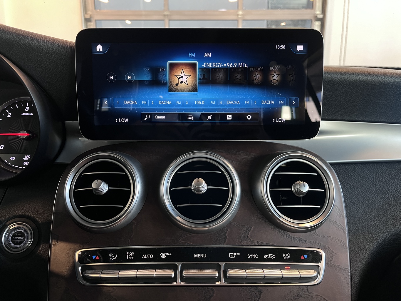 MERCEDES-BENZ GLC