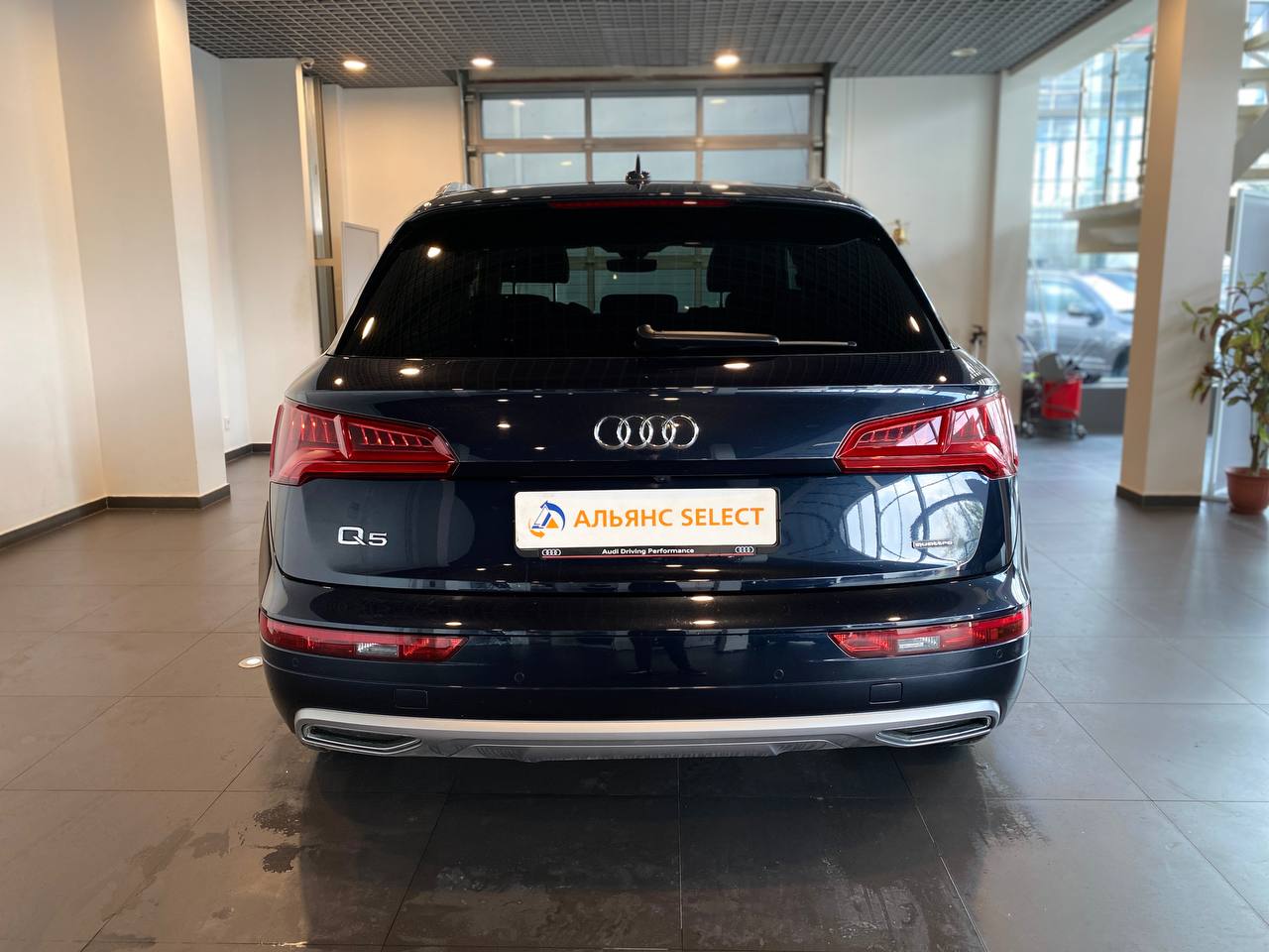 AUDI Q5