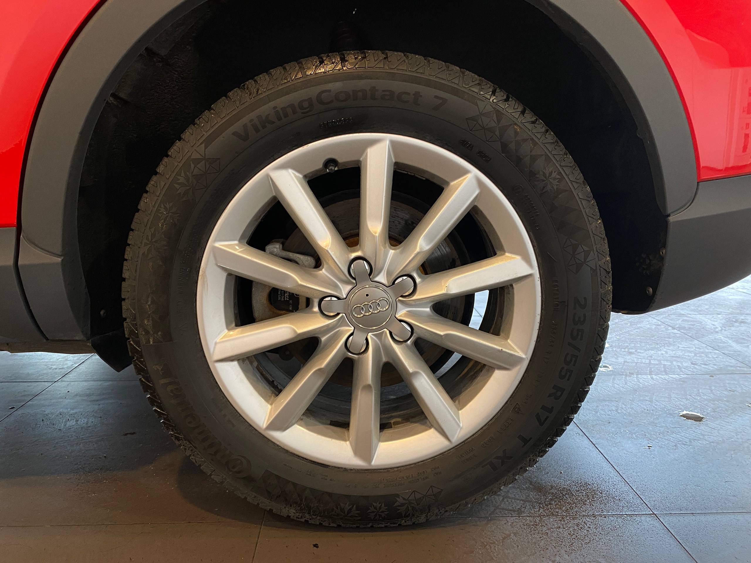 AUDI Q3
