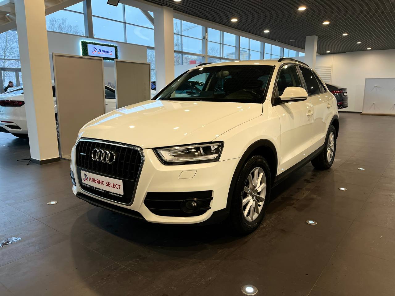 AUDI Q3