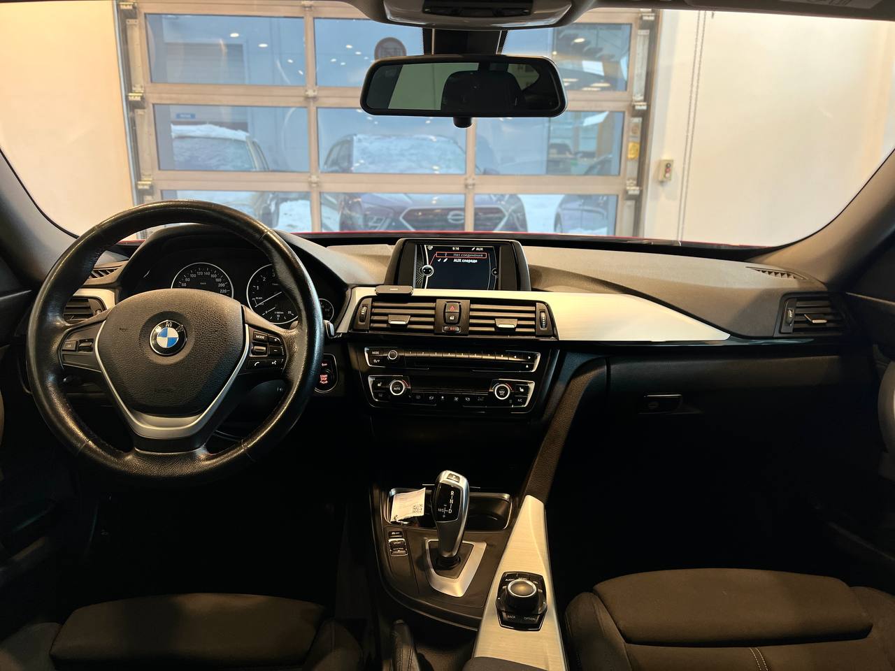 BMW 320I