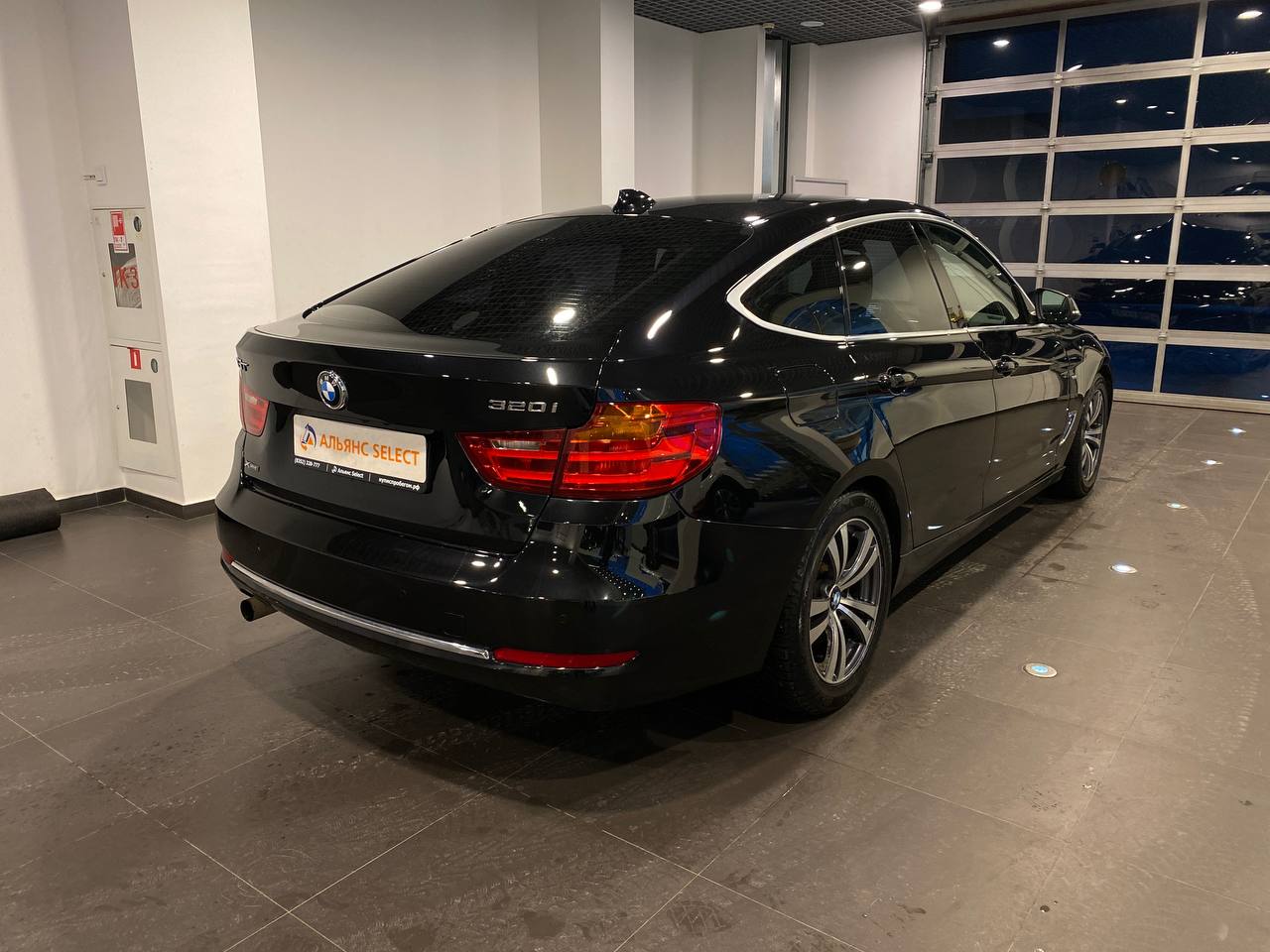 BMW 320I