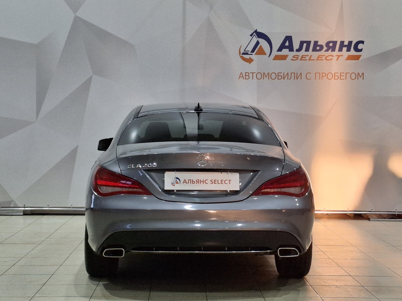 MERCEDES-BENZ CLA