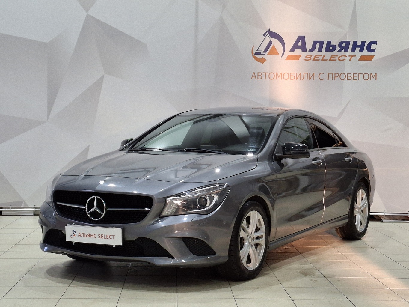 MERCEDES-BENZ CLA